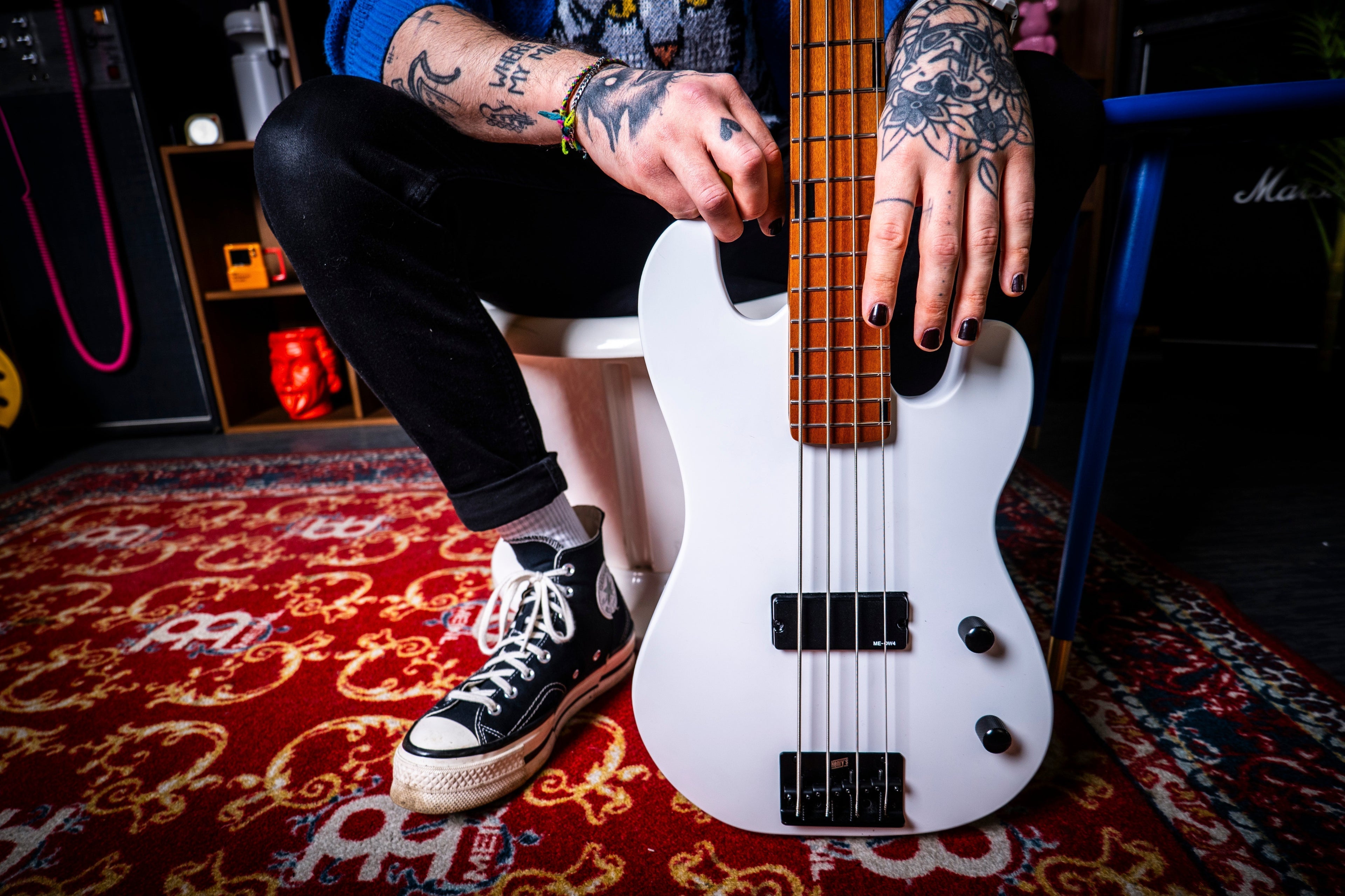 Switching from 6 to 4 strings: A guitarist’s guide to bass