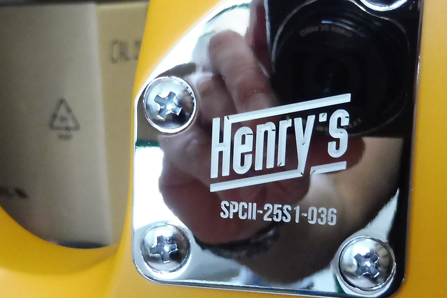 HENRY’S Space II Aged TL-1N The Comet - yellow Shelter