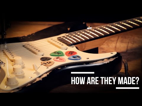 How are buttone picks made?