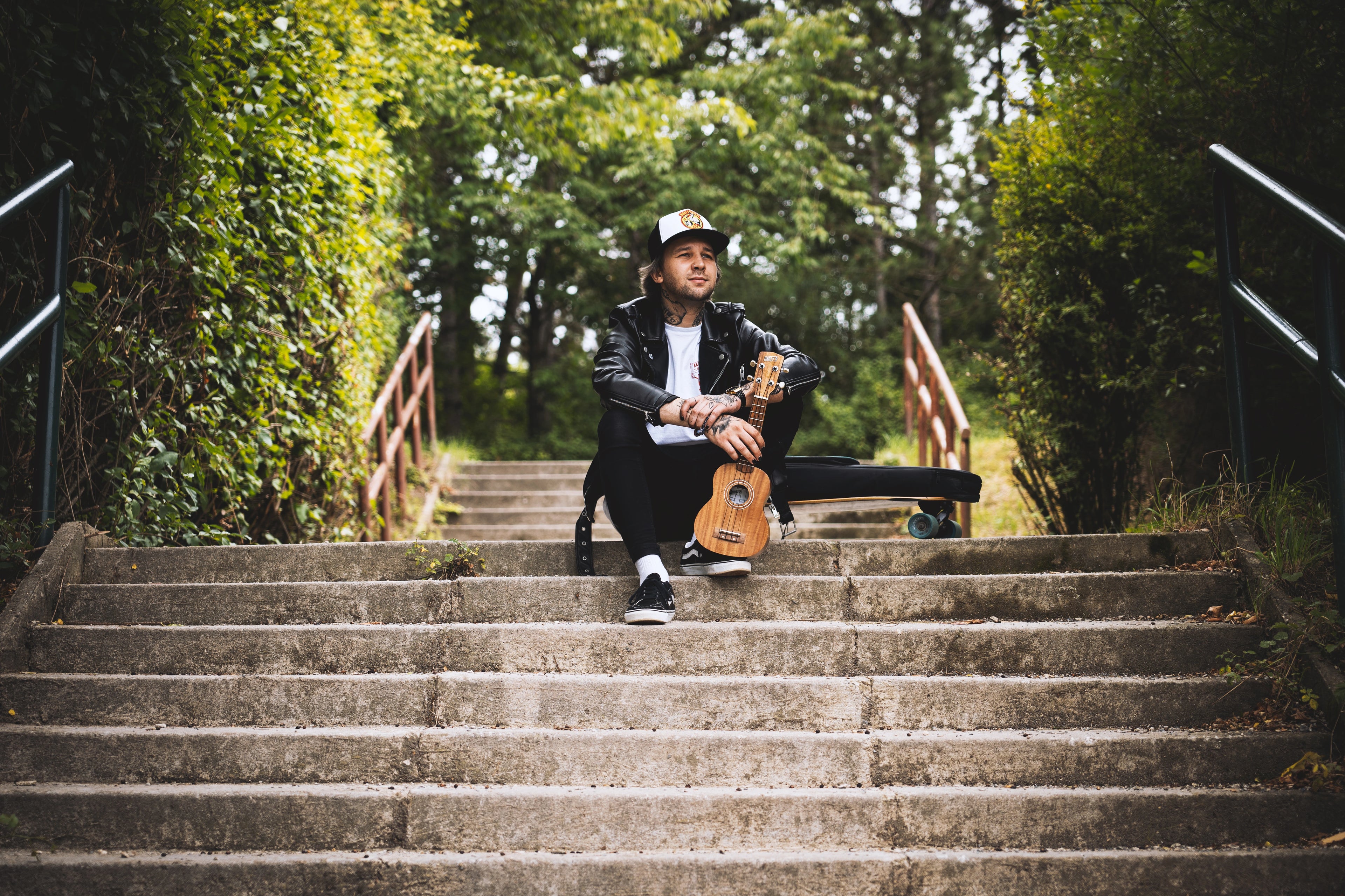 Our influencer with ukulele